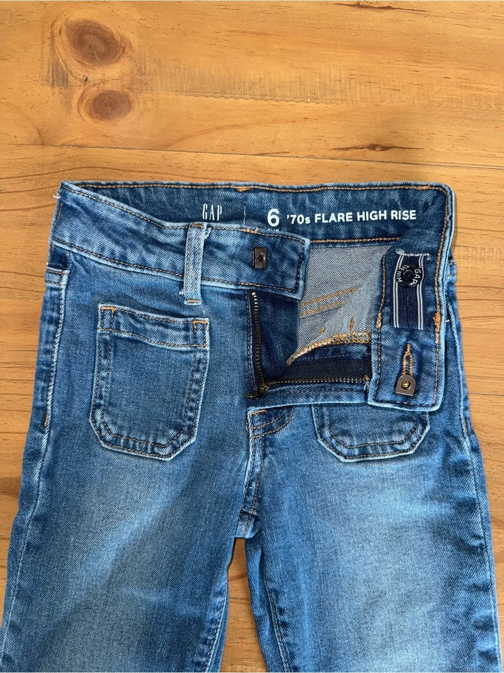GAP excellent barely